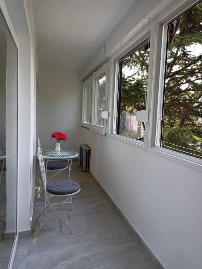 Parkside Oasis Apartment Split Exterior photo